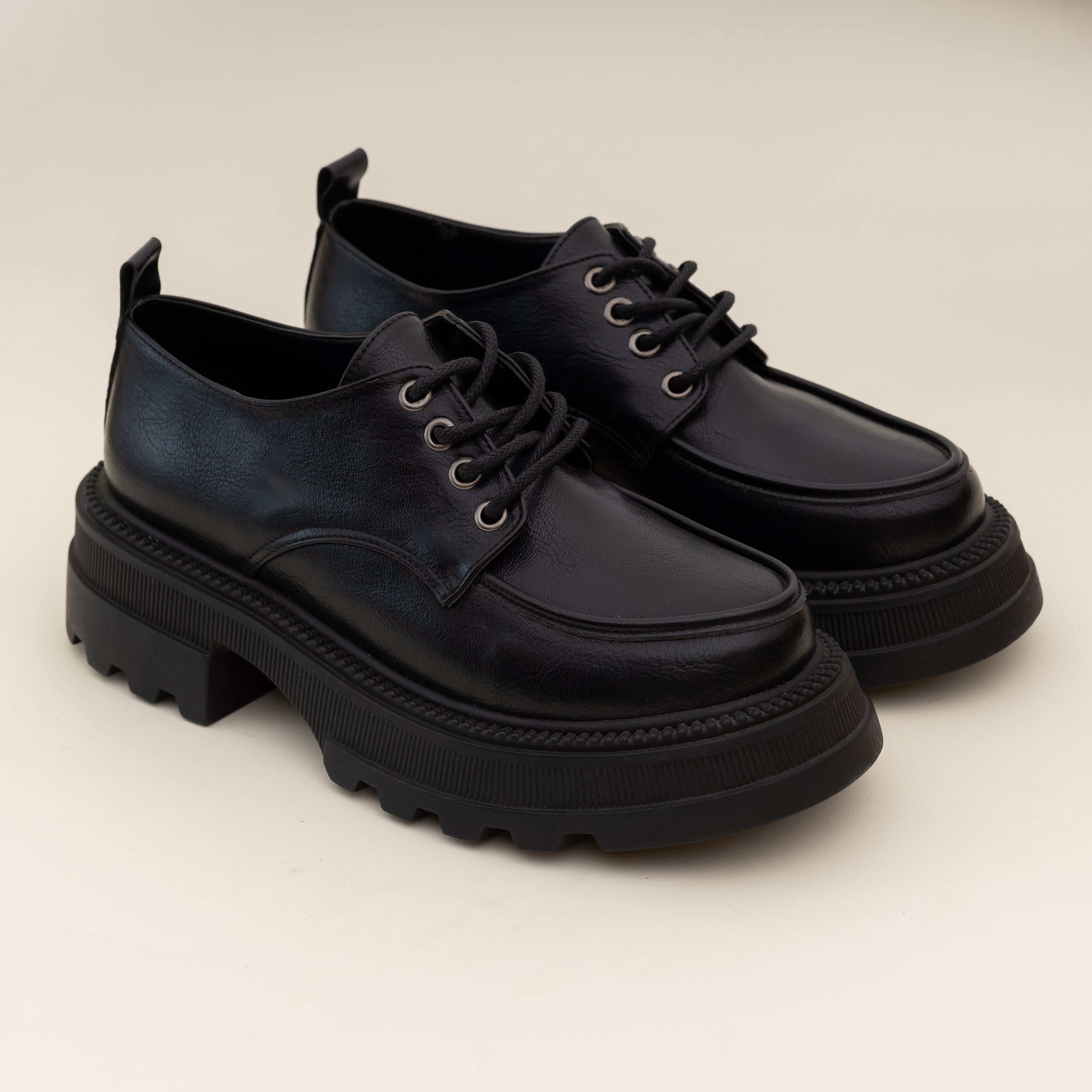 Chunky lace-up Black Women