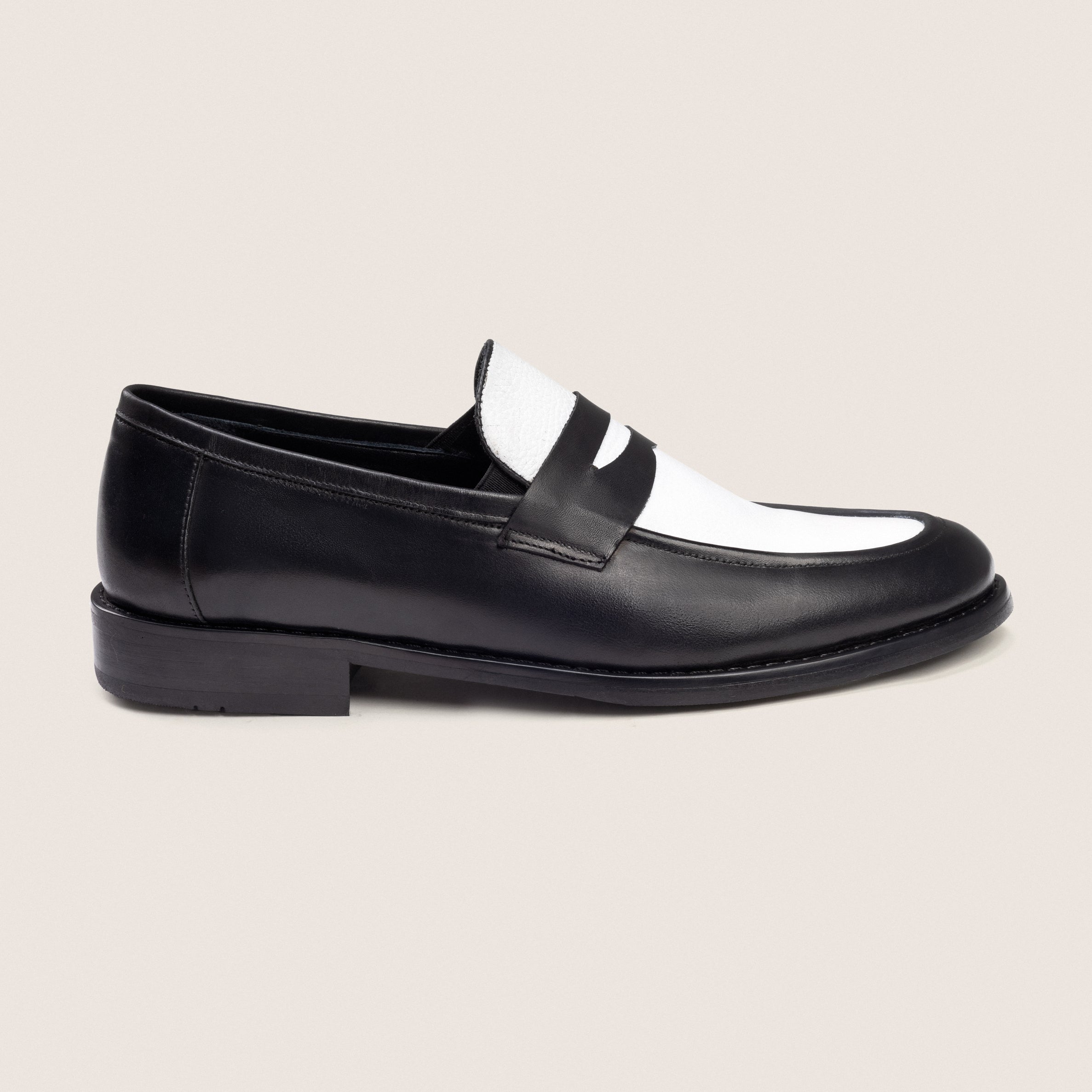 Penny Loafers Black+White