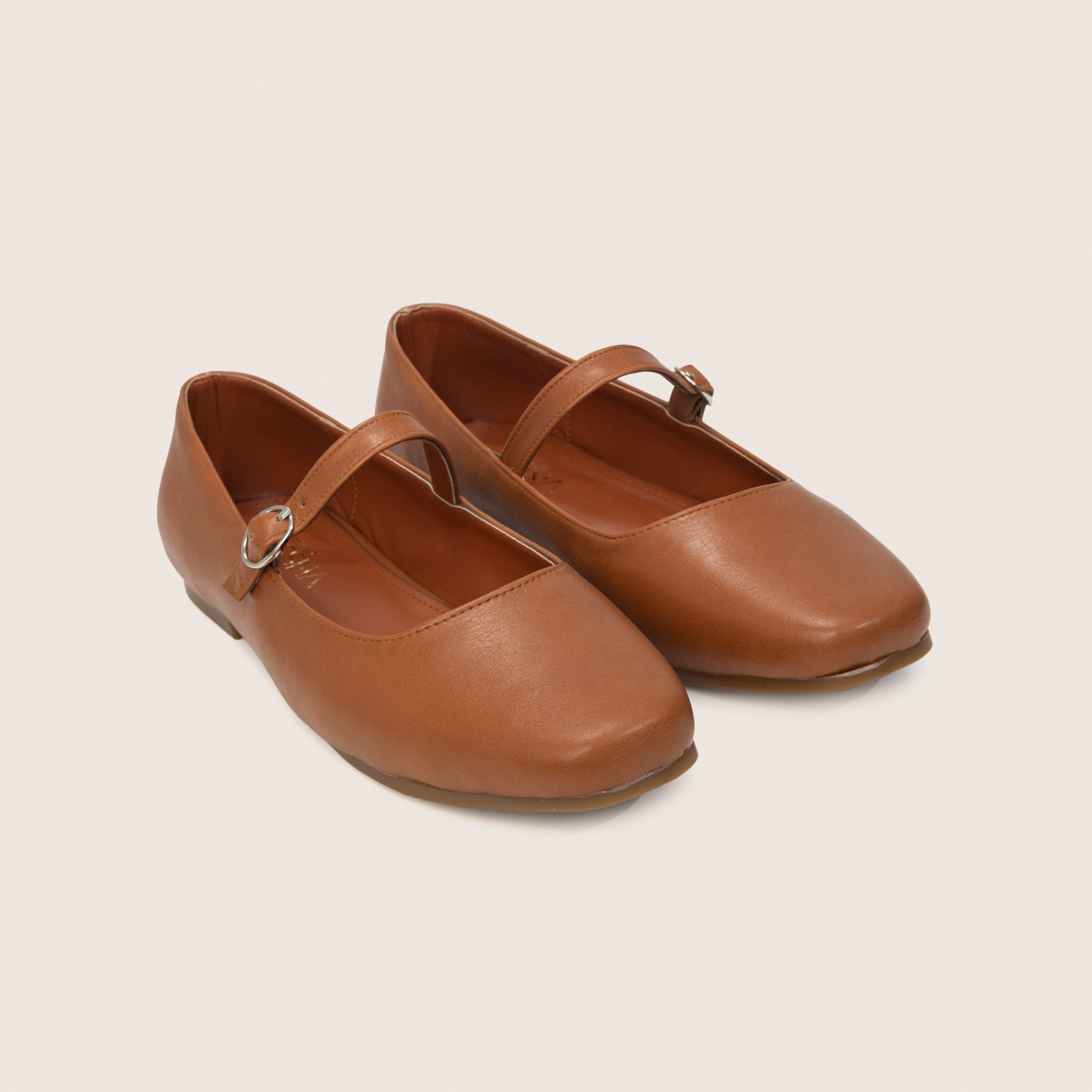 Amira Ballerina in Havana