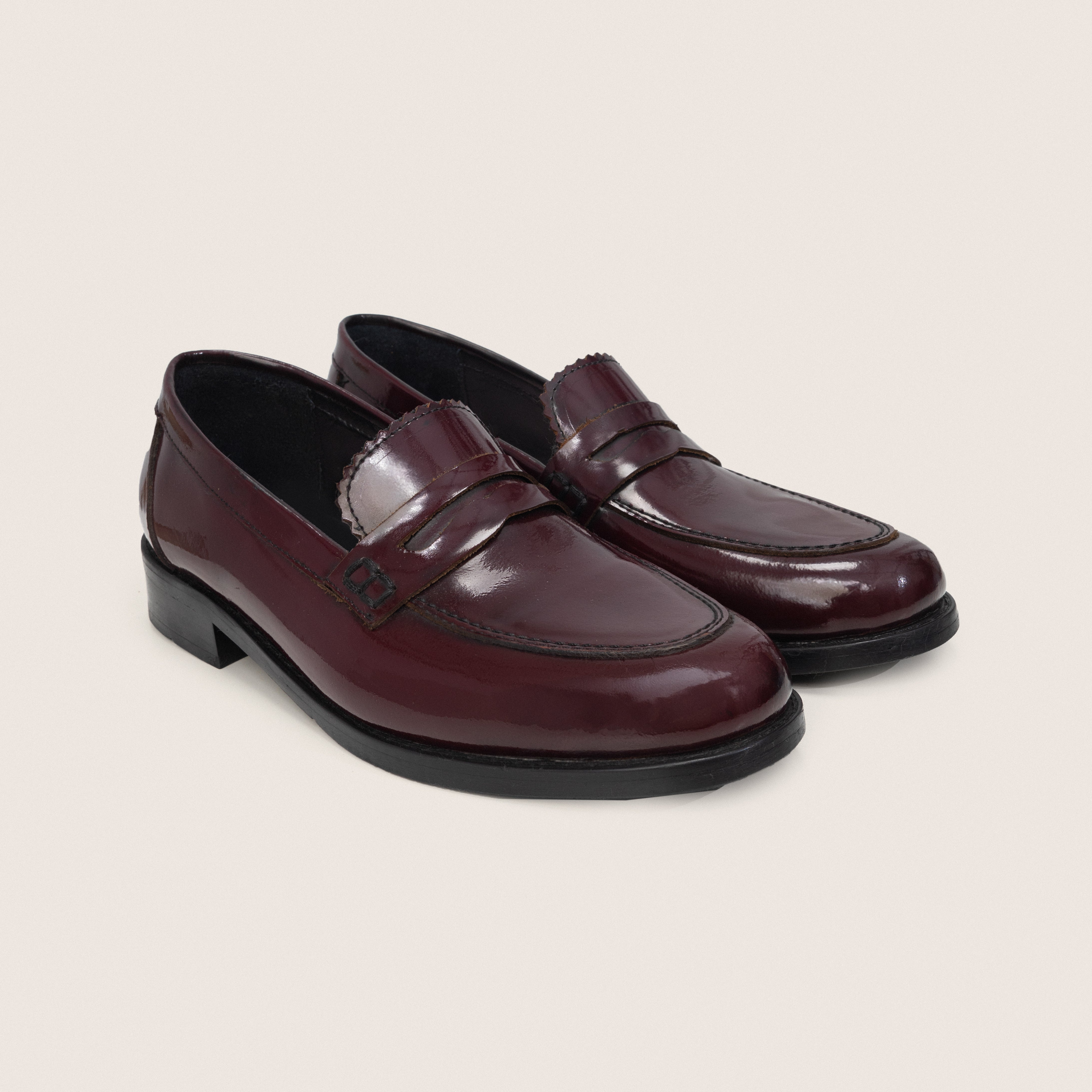 Penny Loafers in Burgundy Women