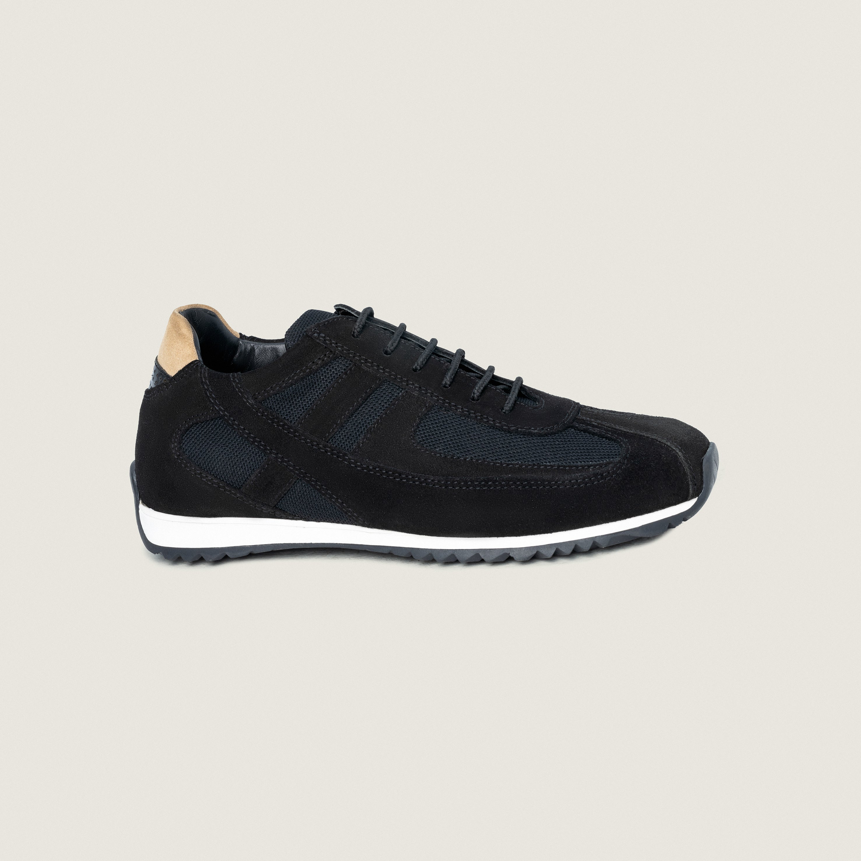 Retro runners black
