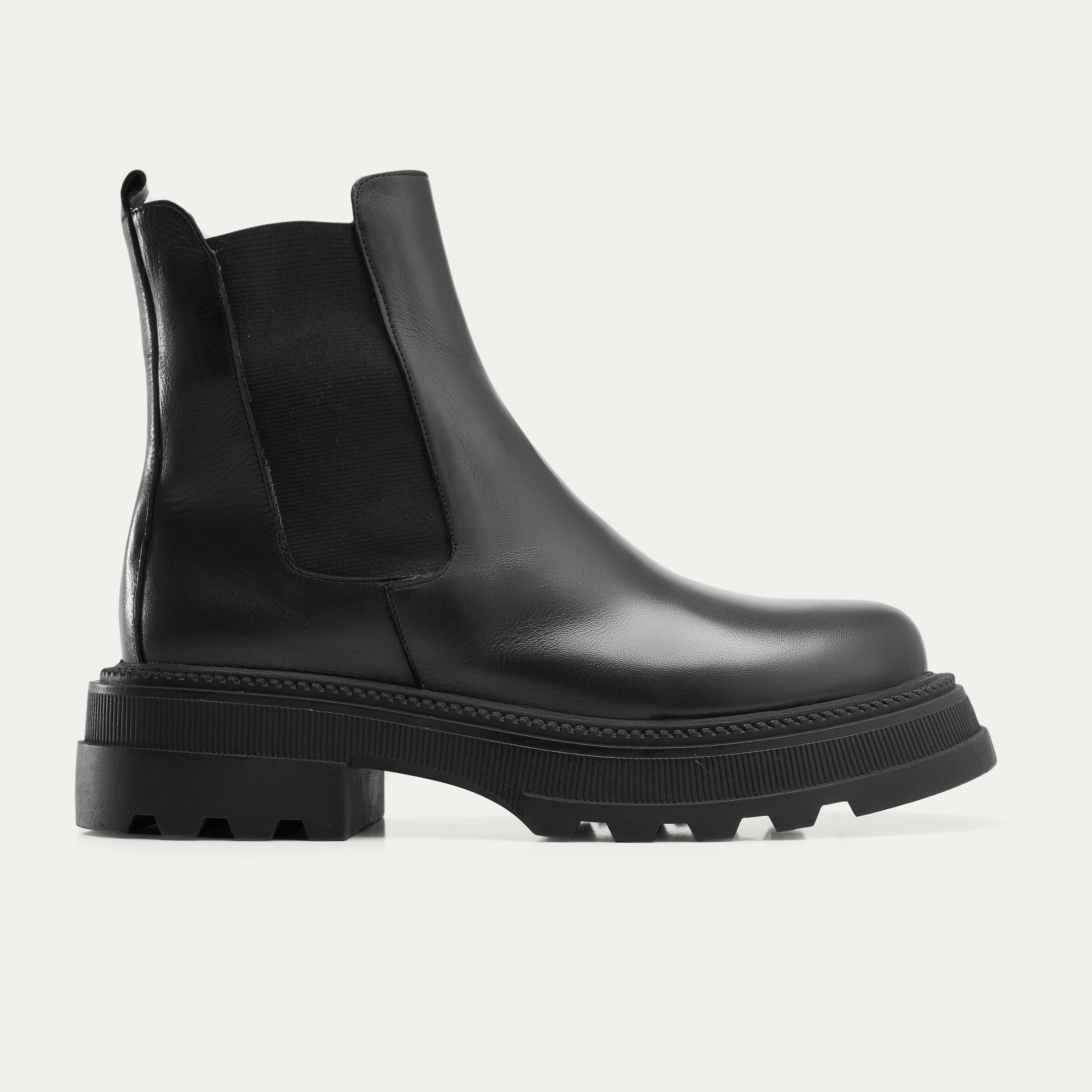 Chunky E.T. Boots in Black Women