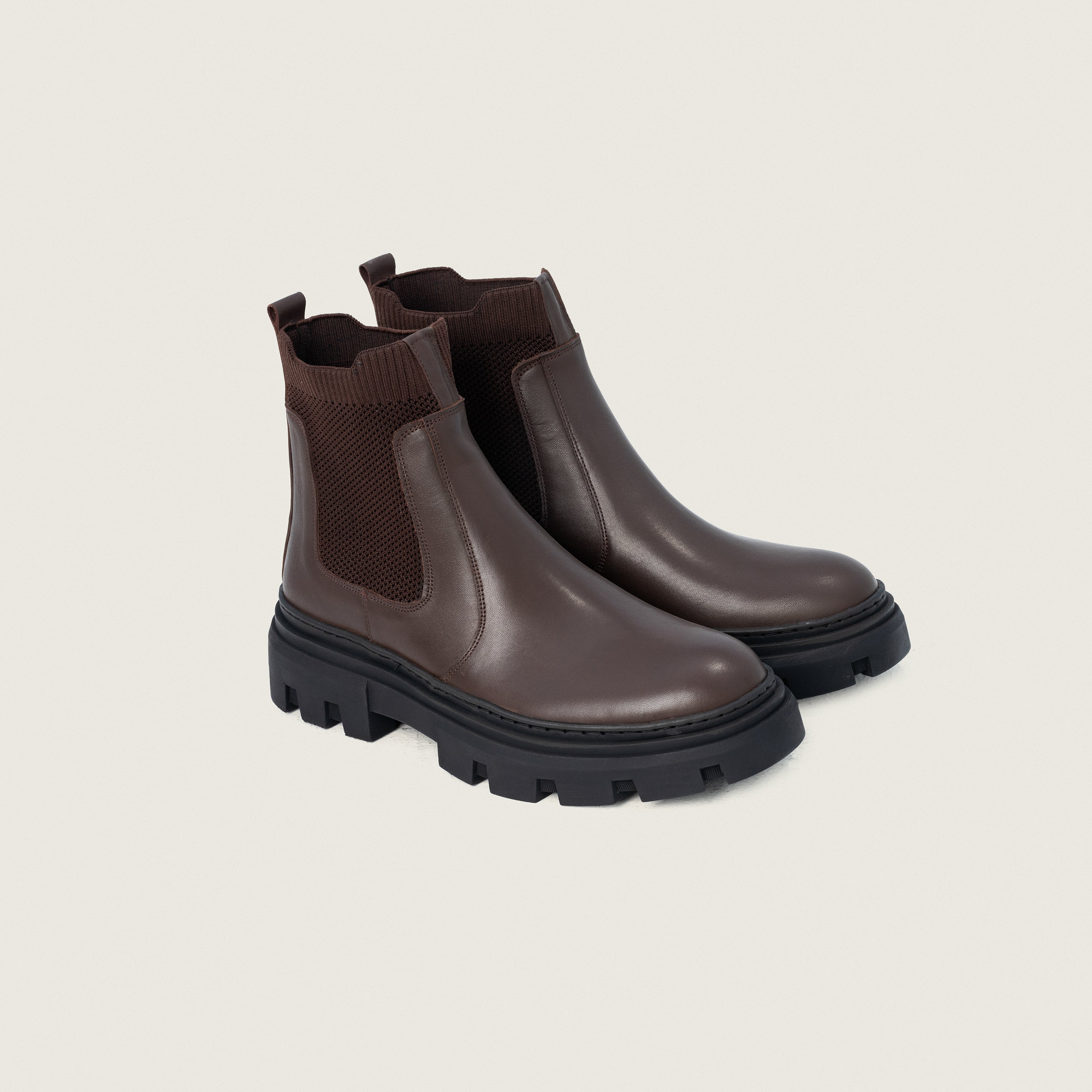 Chakka leather brown