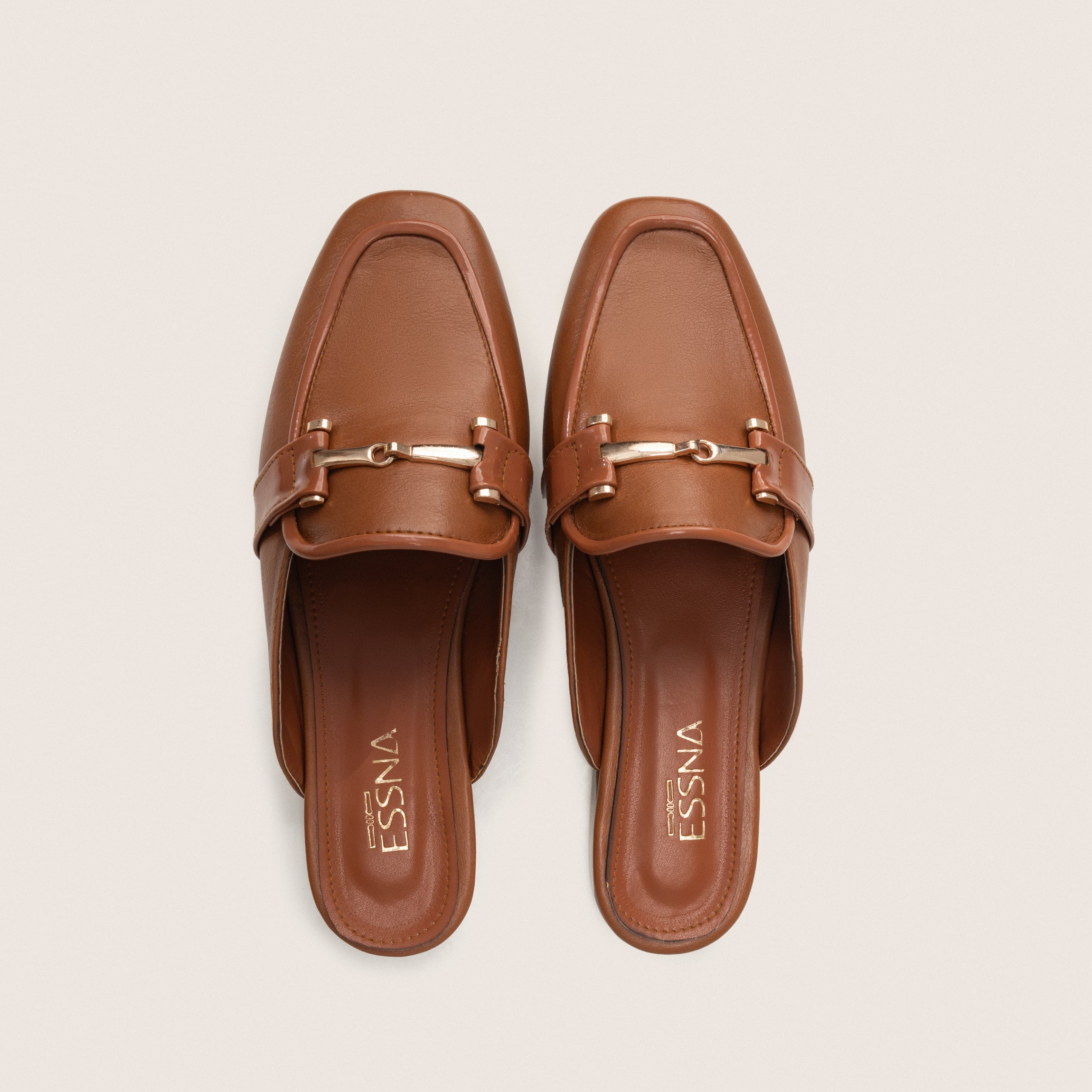 Selene Mules in Havana