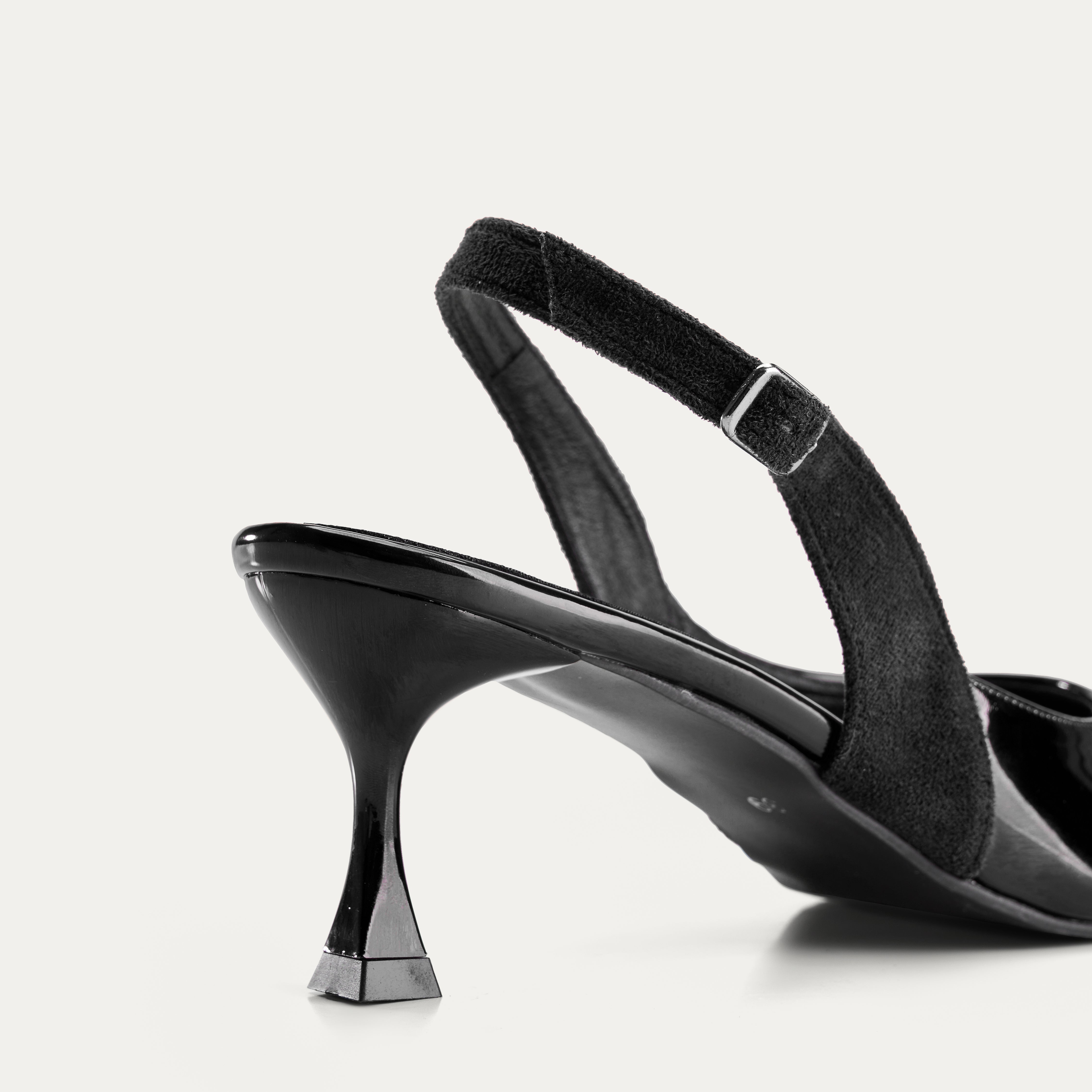 Veloura Heels in Black